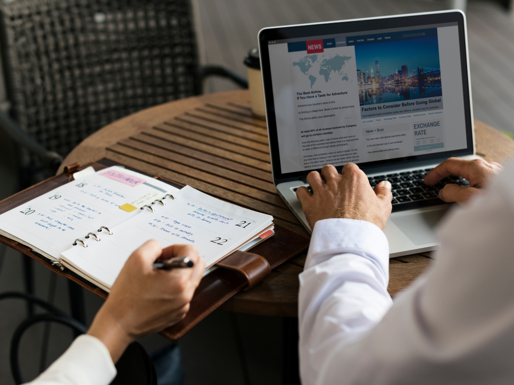 コーポレートサイトとは